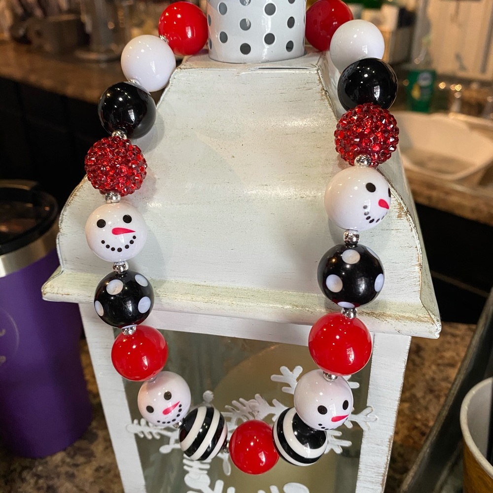 Little Girls Holiday Chunky Bead necklaces 🎄